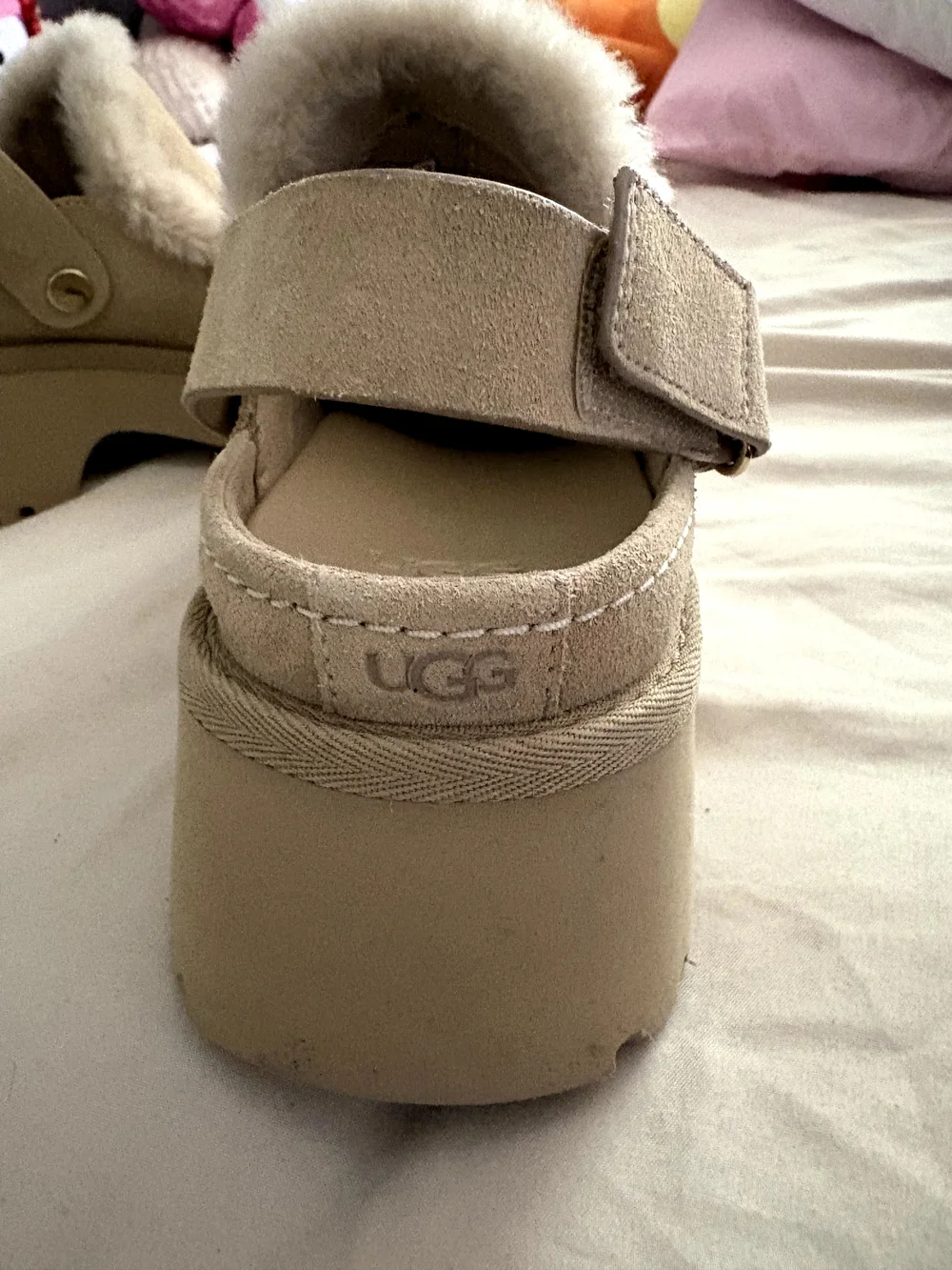 UGG Esmee Clogs Size 9 Never Worn!